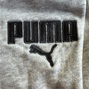 PUMA Youth Tech Fleece Jogger Size 10/12 Gray/Cream Color Good Condition
